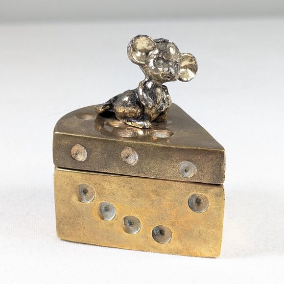 Vintage Brass Mouse on Cheese wedge Trinket Box, Taiwan Brass Ring Box, Jewelry - Picture 1 of 10